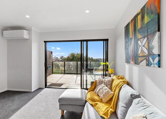  at 9/14 Ruakiwi Road, Hamilton Lake, Hamilton