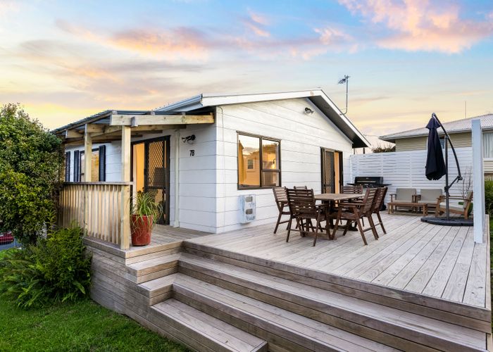  at 2/7 Eskdale Road, Birkdale, Auckland