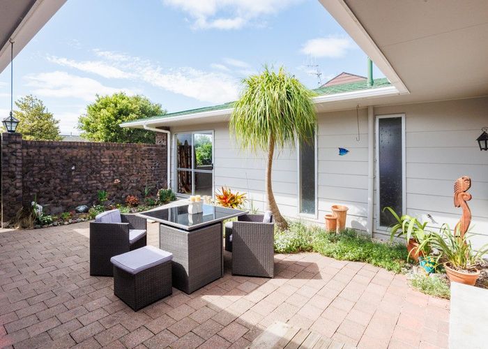  at 14 Wedgwood Grove, Highbury, Palmerston North