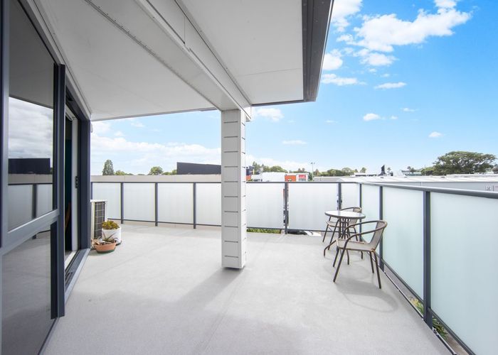  at 4/9 Freeman Way, Manukau, Manukau City, Auckland