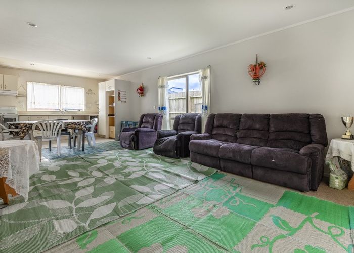  at 9 Kora Avenue, Ranui, Auckland