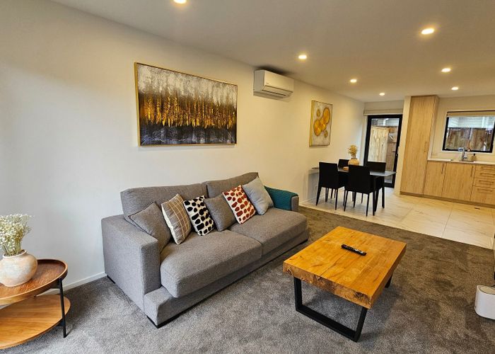  at 10/23 Awaroa Road, Sunnyvale, Waitakere City, Auckland