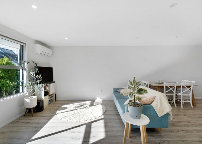  at 1/86 Avonhead Road, Avonhead, Christchurch