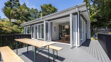  at 262 Shaw Road, Titirangi, Auckland