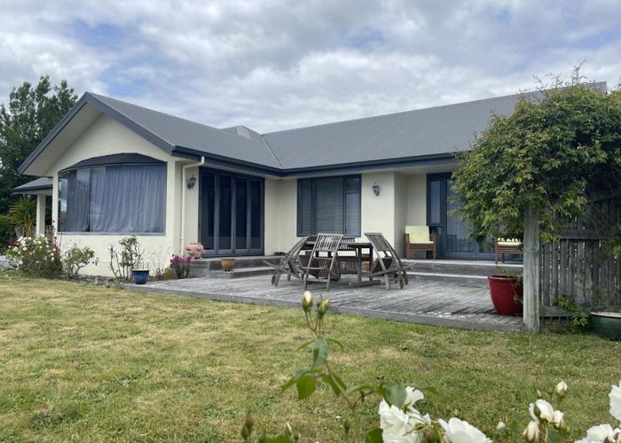  at 17B Westdale Road, Redwood Valley, Richmond