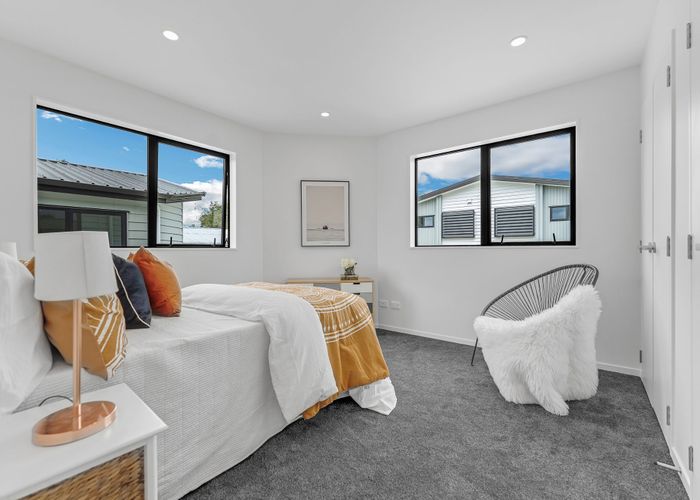  at 1 & 7/31 Sheridan Drive, New Lynn, Waitakere City, Auckland
