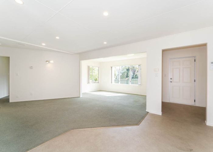  at 3 Hueglow Rise, West Harbour, Waitakere City, Auckland