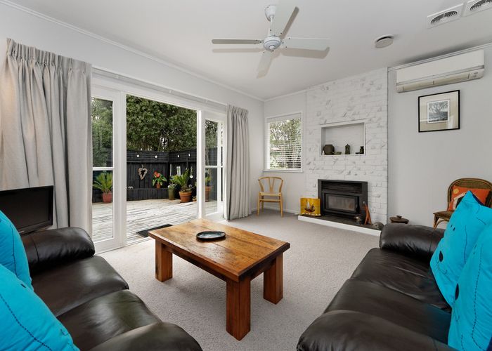  at 34 Dolbear Street, Titirangi, Auckland