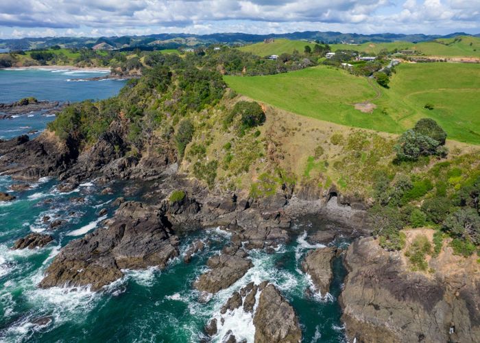  at 118 Rockell Road, Whananaki, Hikurangi