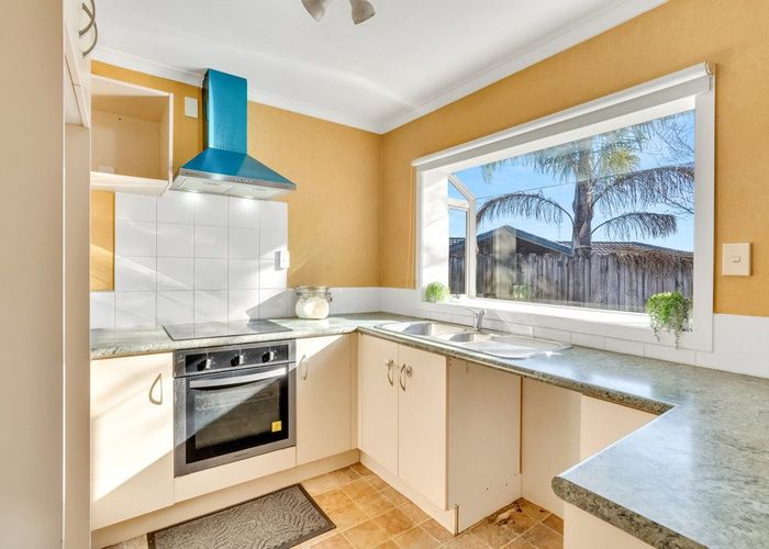  at 22 Medvale Avenue, Flat Bush, Manukau City, Auckland