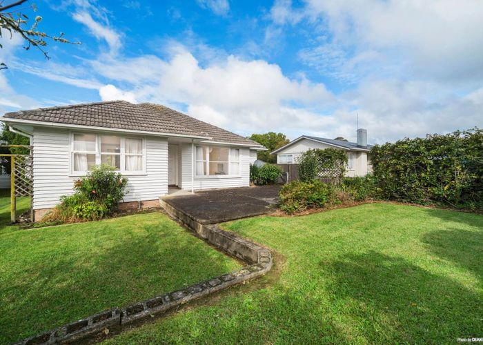  at 20 Lingfield Street, Glenfield, Auckland
