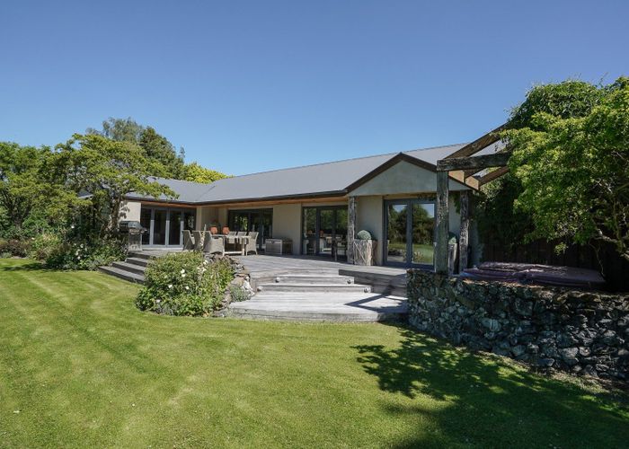  at 201 Lochiel Branxholme Road, Lochiel, Winton