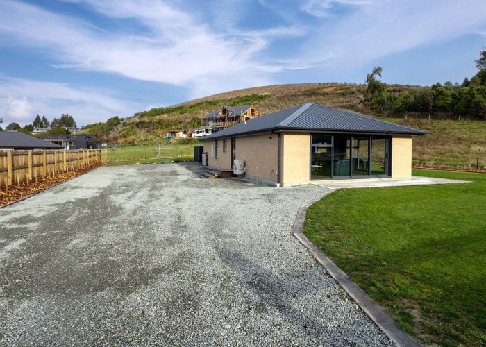  at 6 Hislop Street, Geraldine