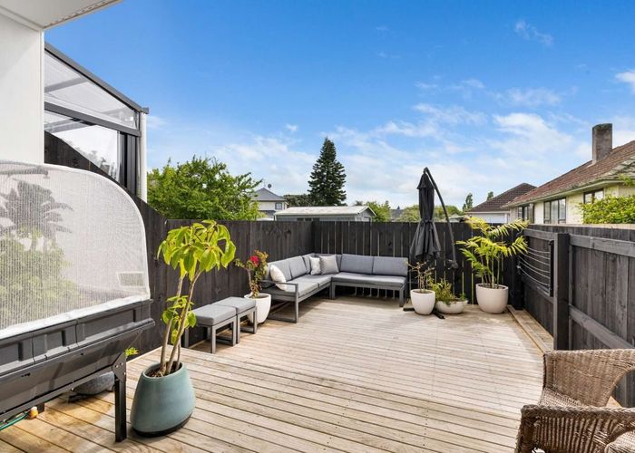  at 4/13 Mareth Street, Panmure, Auckland