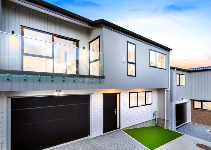  at 112C Eversleigh Road, Belmont, Auckland