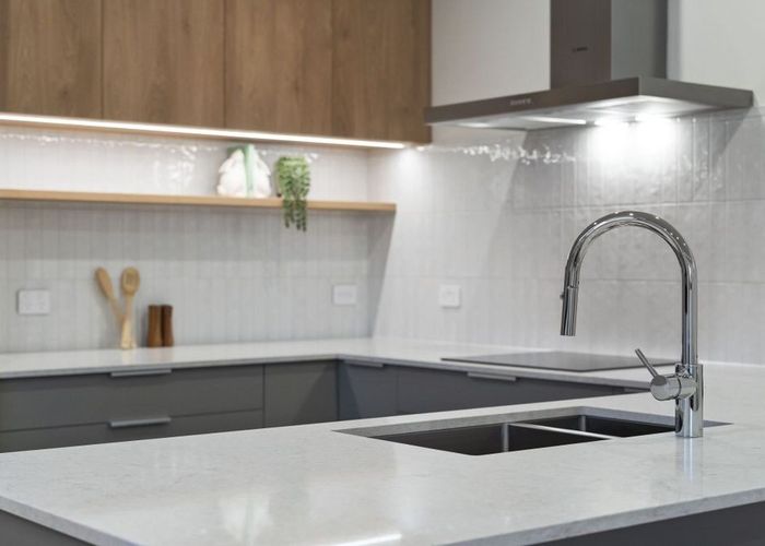  at 394C East Coast Road, Sunnynook, North Shore City, Auckland