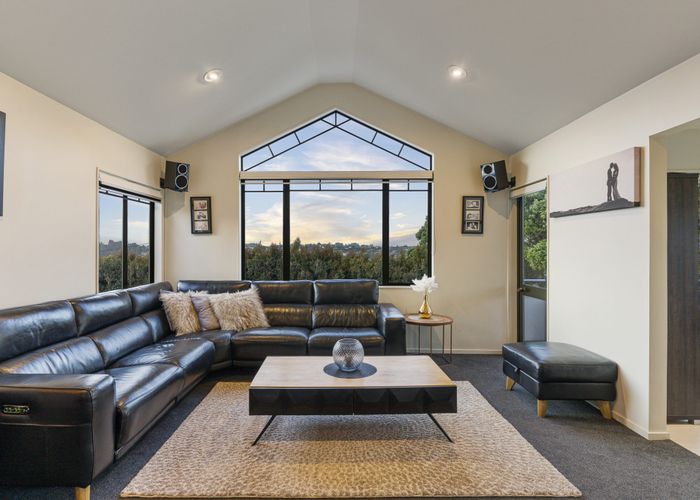  at 14A Stanley Road, Glenfield, Auckland