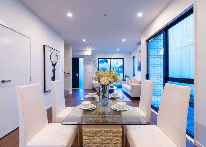 at 8 Papai Lane, Massey, Waitakere City, Auckland