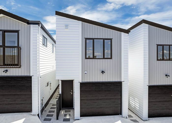  at 73 A, B, C Thompson Terrace, Manurewa, Manukau City, Auckland