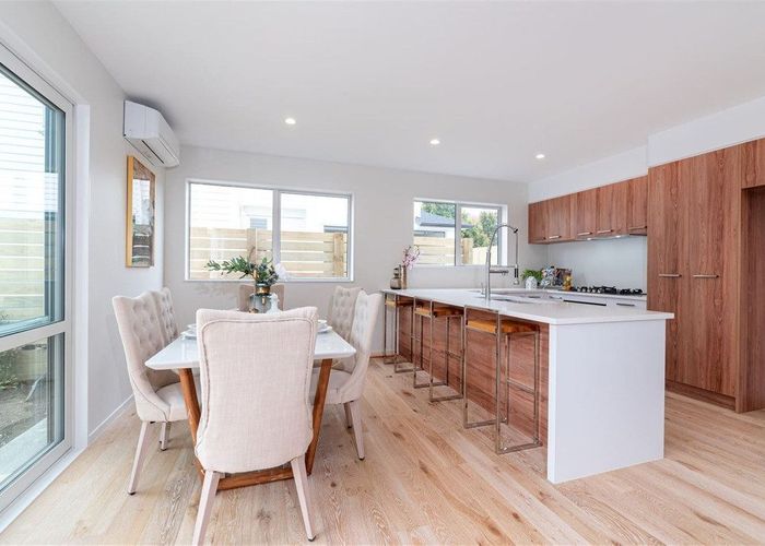  at 14A Coniston Avenue, Te Atatu South, Waitakere City, Auckland