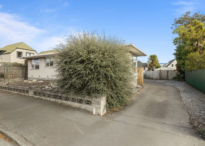  at 15 Bristol Street, St Albans, Christchurch