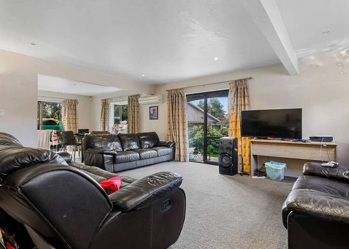  at 33B Lochee Road, Upper Riccarton, Christchurch City, Canterbury