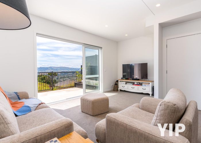  at 2/30 Adventure Drive, Whitby, Porirua