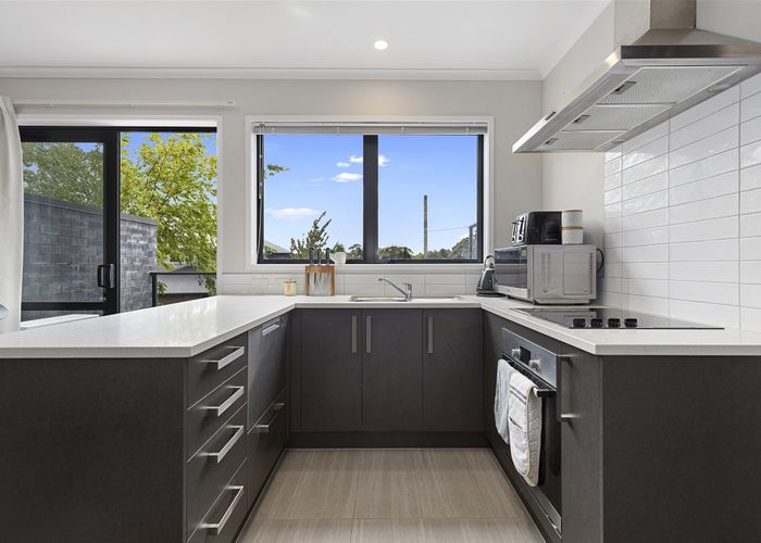  at 8/16 Jones Crescent, Melville, Hamilton