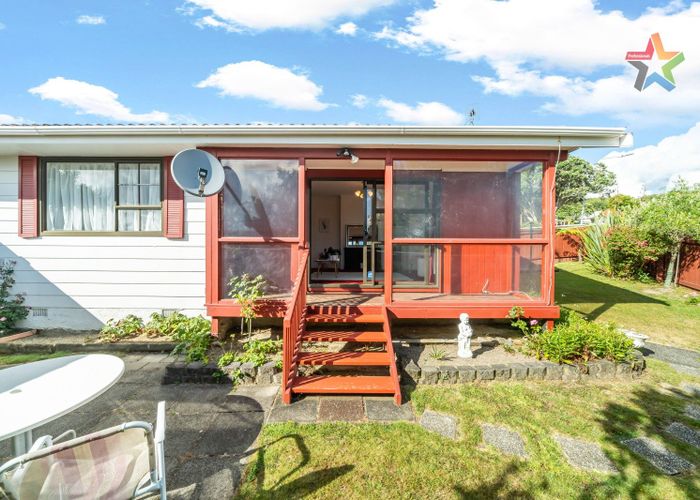  at 212a Staithes Drive South, Whitby, Porirua, Wellington