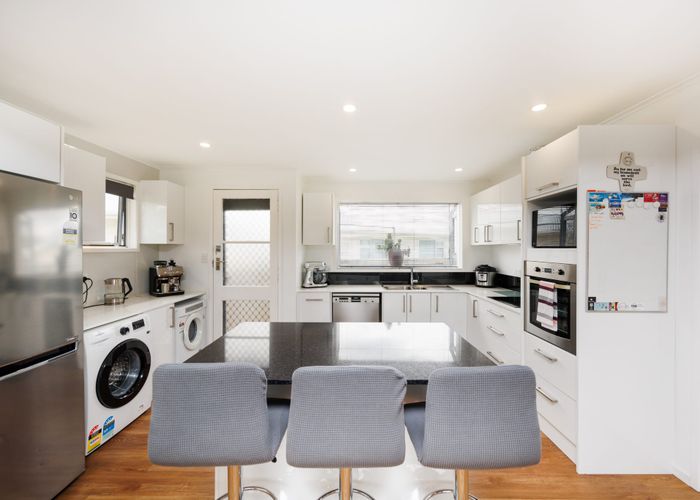  at 28 Raglan Avenue, Cloverlea, Palmerston North