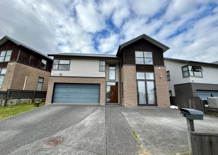  at 8 Hirimate Place, Flat Bush, Manukau City, Auckland