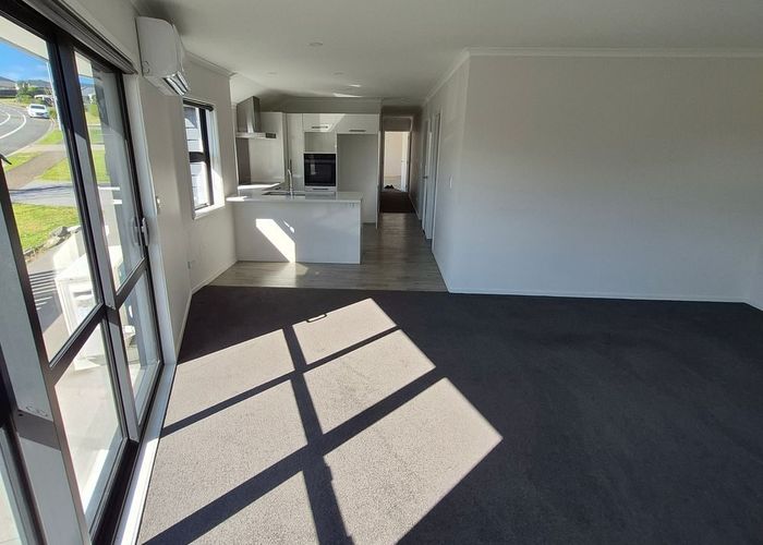  at 310 Lakes Boulevard, Pyes Pa, Tauranga, Bay Of Plenty