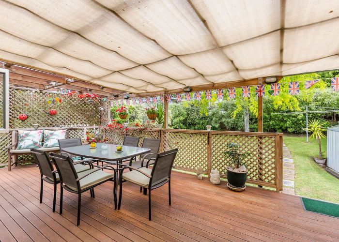  at 25 Spinella Drive, Bayview, North Shore City, Auckland