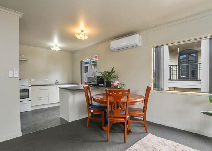  at 1/68 Panorama Road, Mount Wellington, Auckland City, Auckland