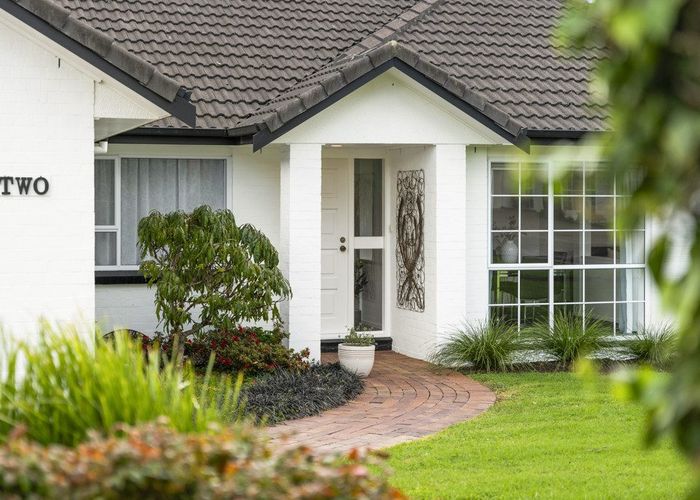  at 2 Palmcrest Grove, Highland Park, Manukau City, Auckland