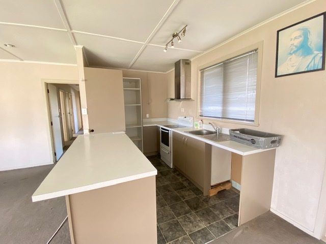  at 7 Sheehan Road, Te Atatu South, Waitakere City, Auckland