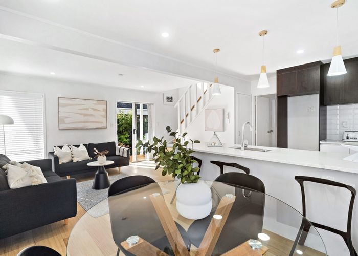  at 4/31 Wairakei Street, Greenlane, Auckland City, Auckland