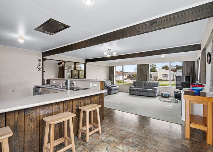  at 11 Oxford Street, Marton