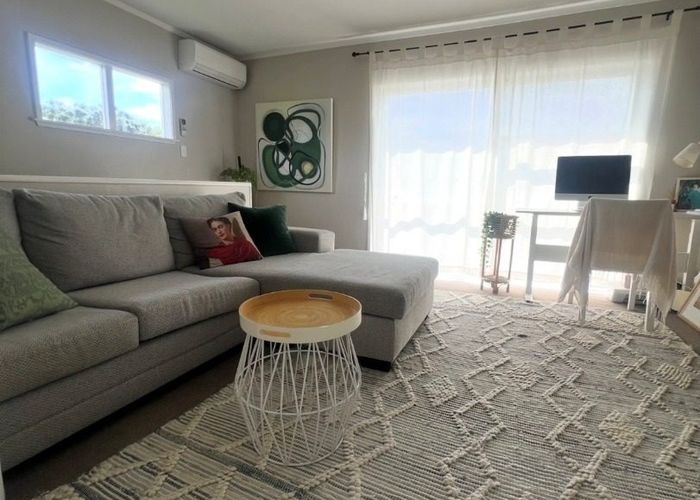  at 21C Nutsey Avenue, Northcote, North Shore City, Auckland