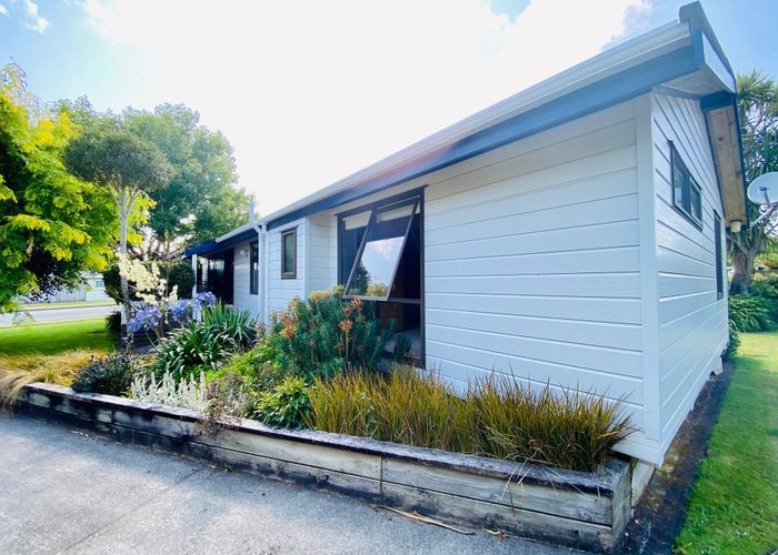  at 58 Branch Road, Highlands Park, New Plymouth, Taranaki