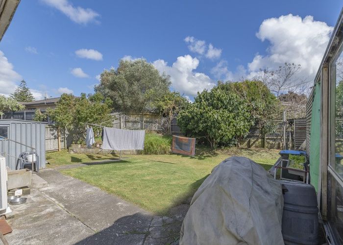  at 9 Jordan Road, Mangere, Auckland