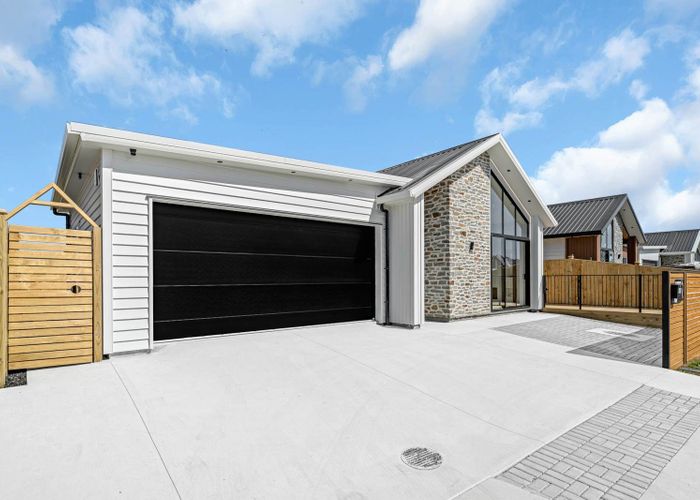  at 10 Tuwai Crescent, Papakura, Papakura, Auckland