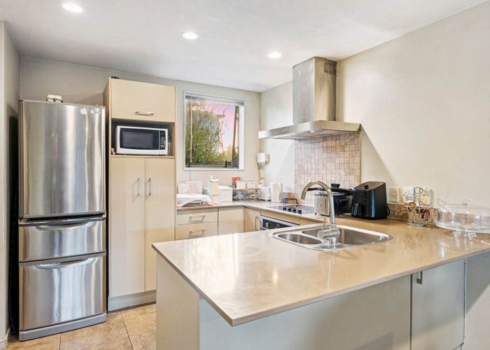  at 7/1 Gracechurch Drive, Flat Bush, Manukau City, Auckland