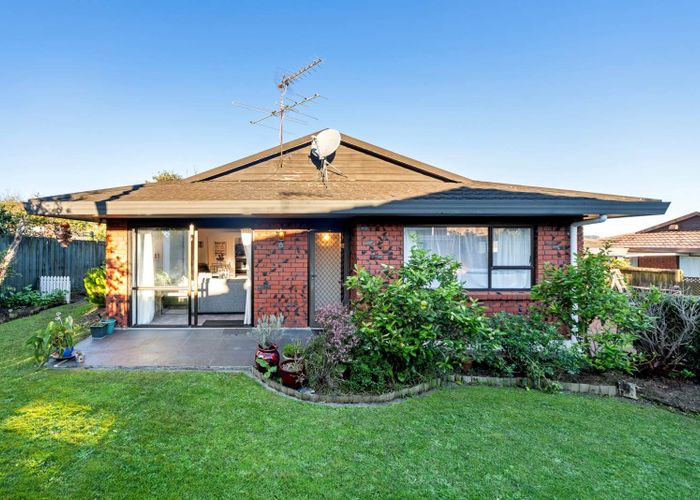  at 1/128 Botany Road, Botany Downs, Manukau City, Auckland