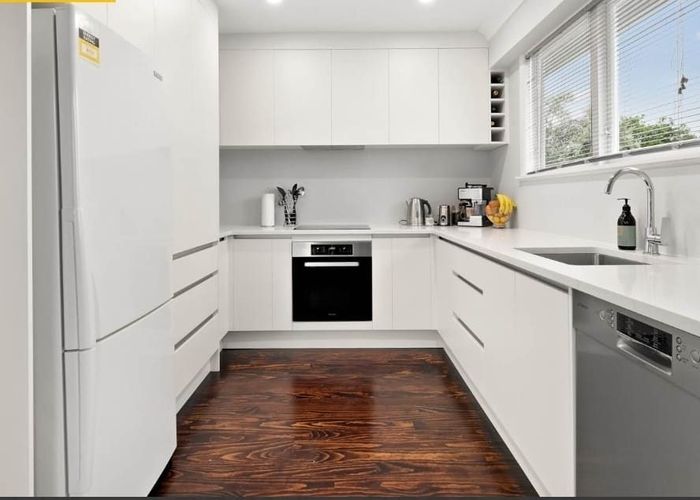  at 27 Roseanne Road, Manurewa, Manukau City, Auckland