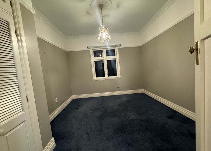  at 194 Knights Road, Lower Hutt, Lower Hutt, Wellington