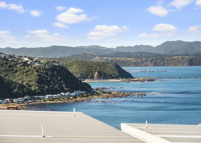  at 15/52 High Street, Island Bay, Wellington
