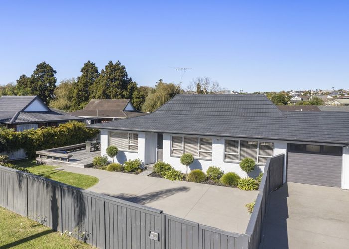  at 1/15 Vivian Wilson Drive, Eastern Beach, Auckland