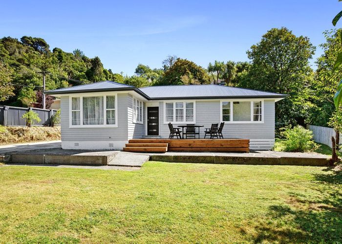  at 16 Rintoul Grove, Stokes Valley, Lower Hutt, Wellington