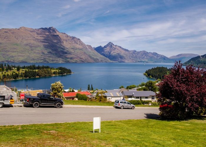  at 52 Suburb Street, Queenstown, Queenstown